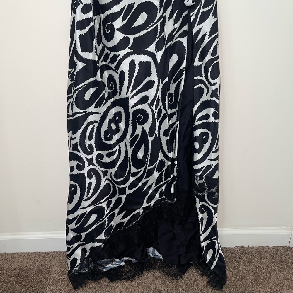 NICHOLAS Sage lace-trimmed printed satin maxi dress - Picture 6 of 11